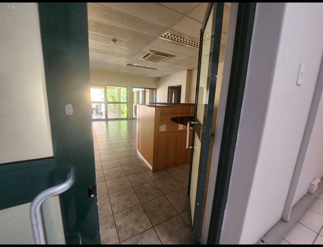 514M² OFFICE TO LET IN RANDJESPARK